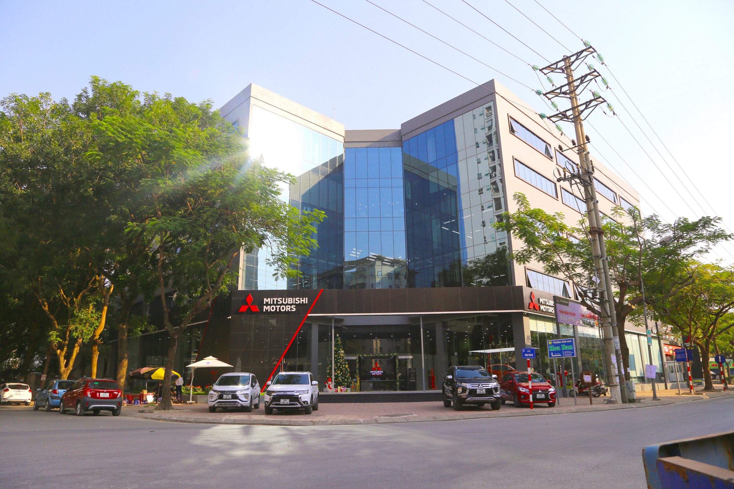 Mitsubishi Việt Hồng